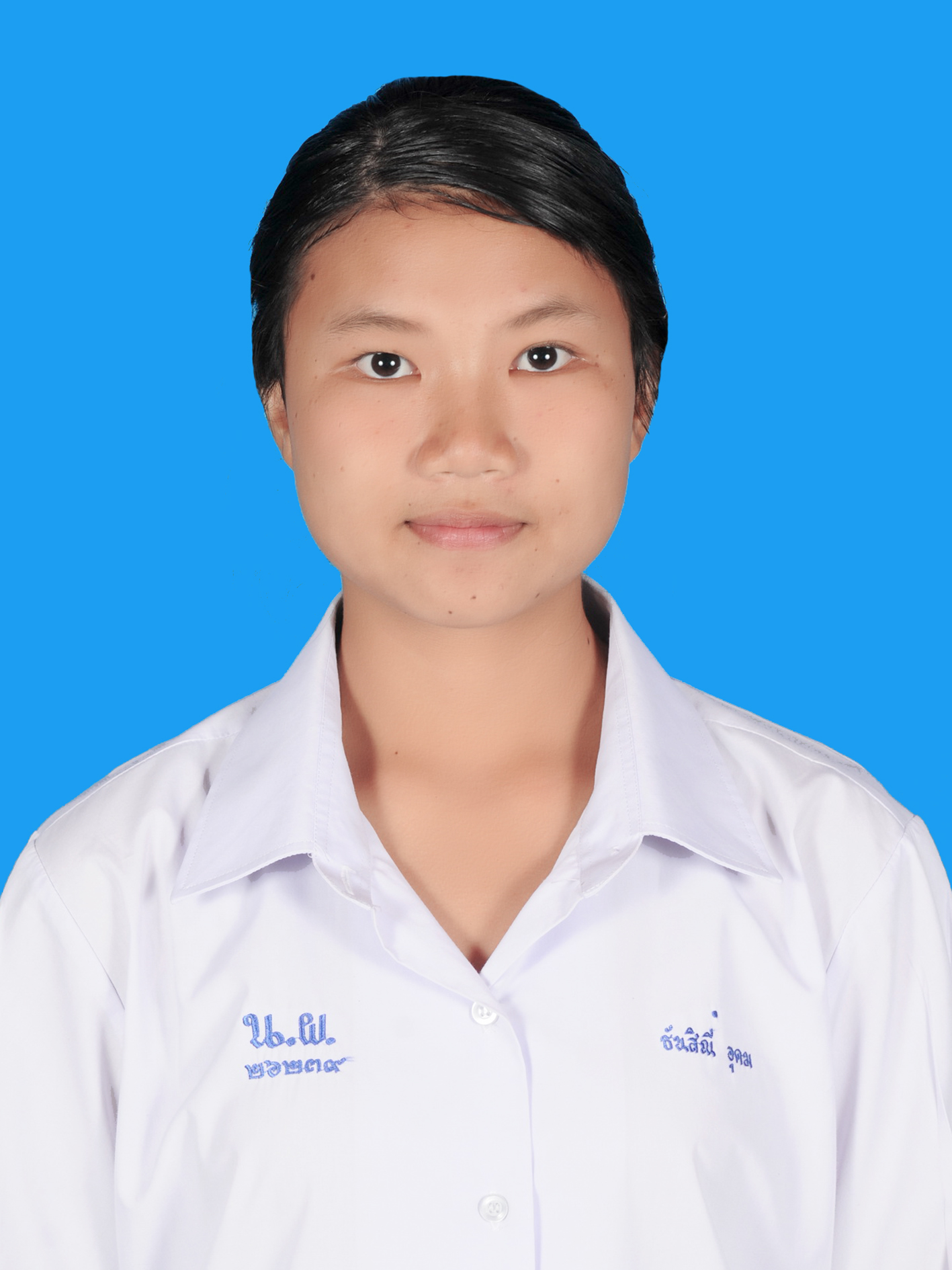 นางสาวธันสิณี  อุดม