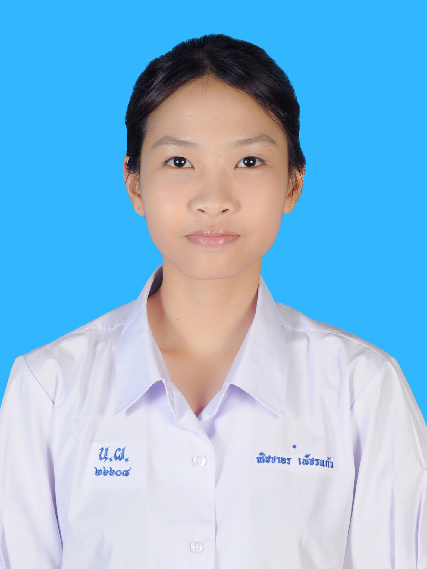 นางสาวณิชชาอร  เพ็ชรแก้ว