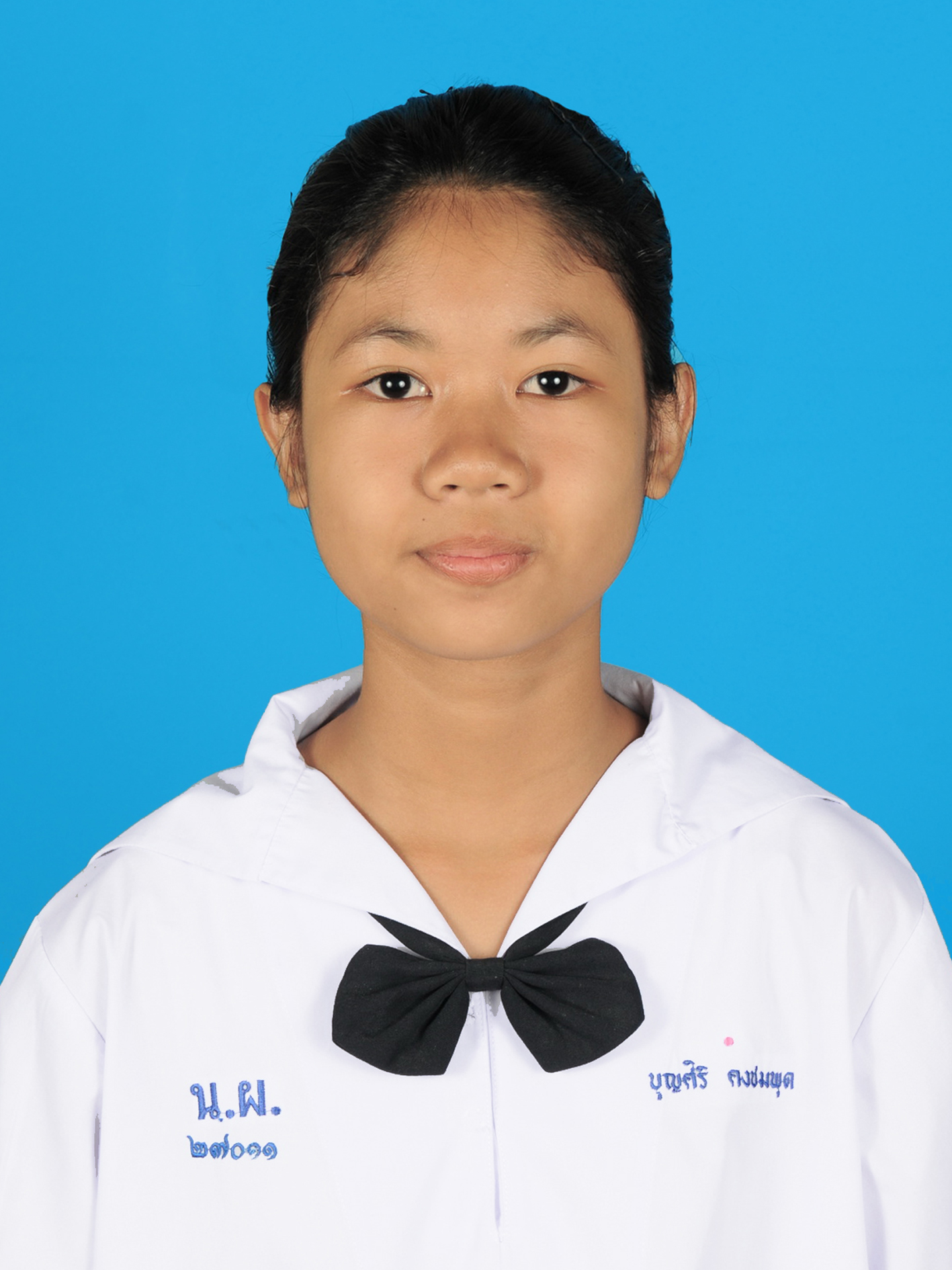 เด็กหญิงบุญศิริ  คงชมพุด